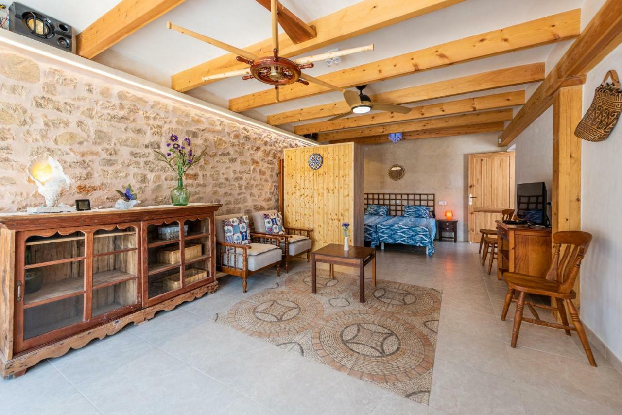Castell Des Paradis Portopetro Екстериор снимка